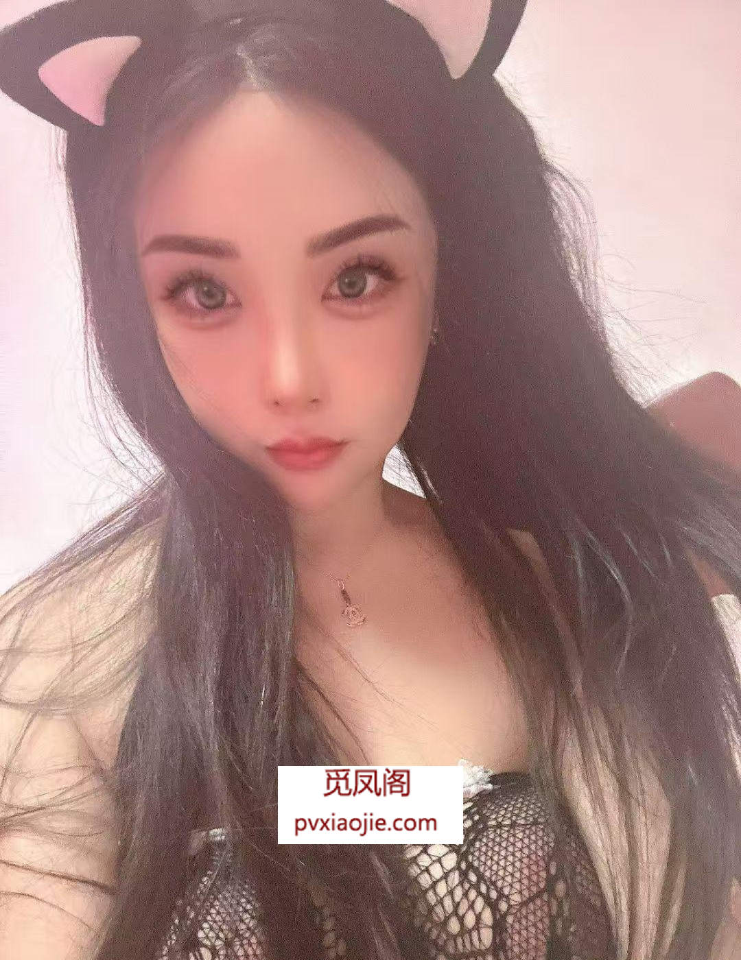 ⻛骚D奶⼥郎
