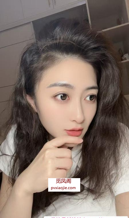 00 后极品御姐
