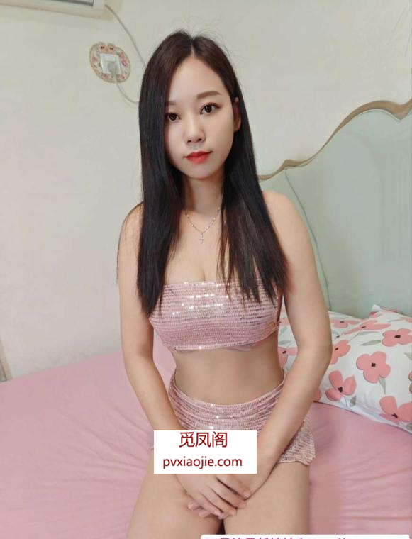 大熊小蛮腰妹子