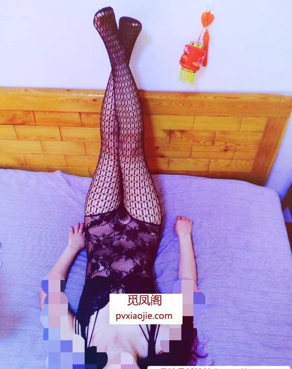 丰乳肥臀骚妇