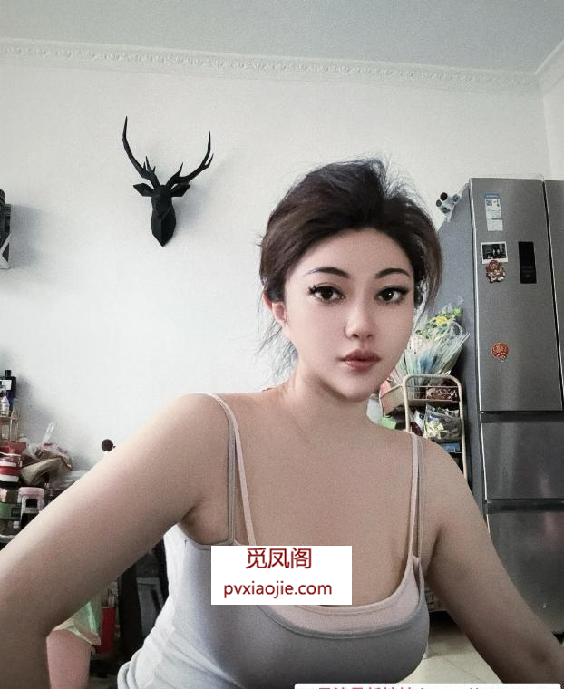 巨乳李大包子