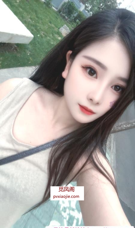 美女兜兜