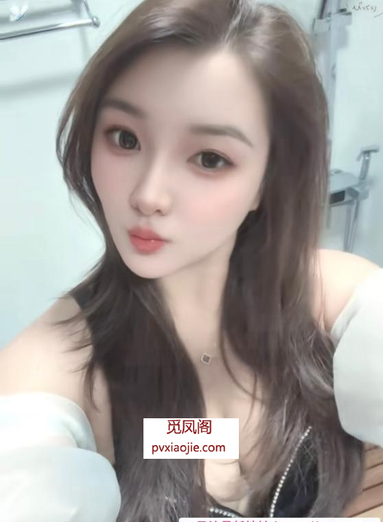 长宁桃子美甲师