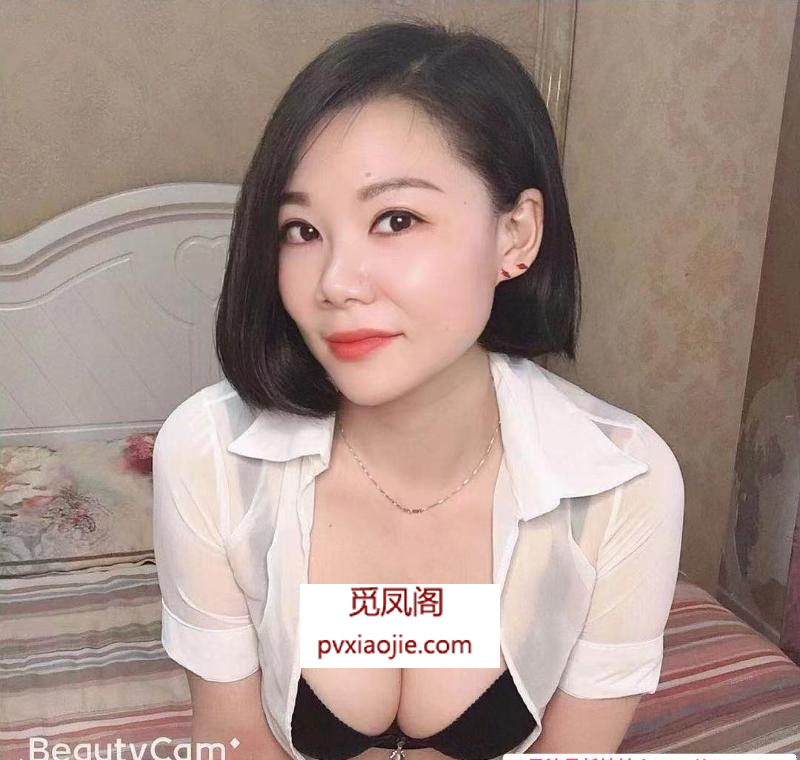 返食妩媚风韵熟女