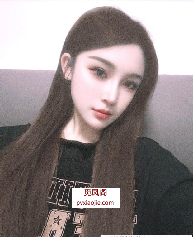 邻家女友般的小姐姐