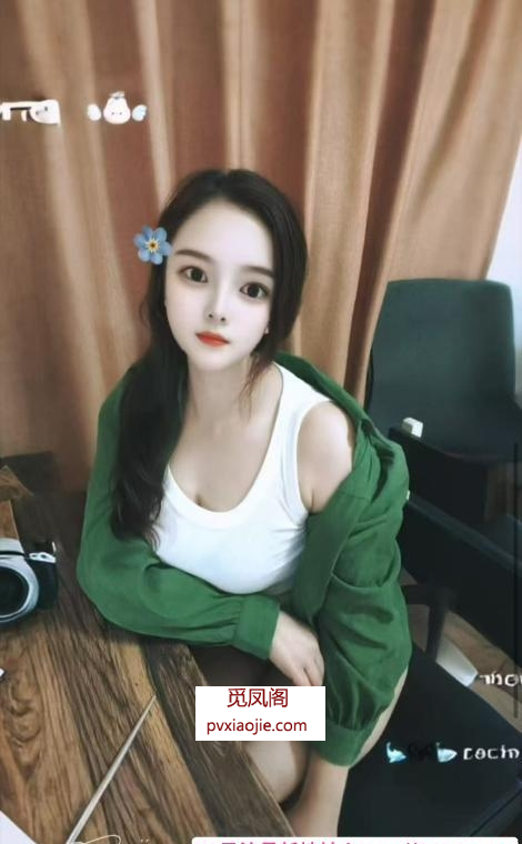 皮肤白嫩苏桐