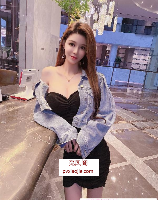 蜜桃臀艾琳