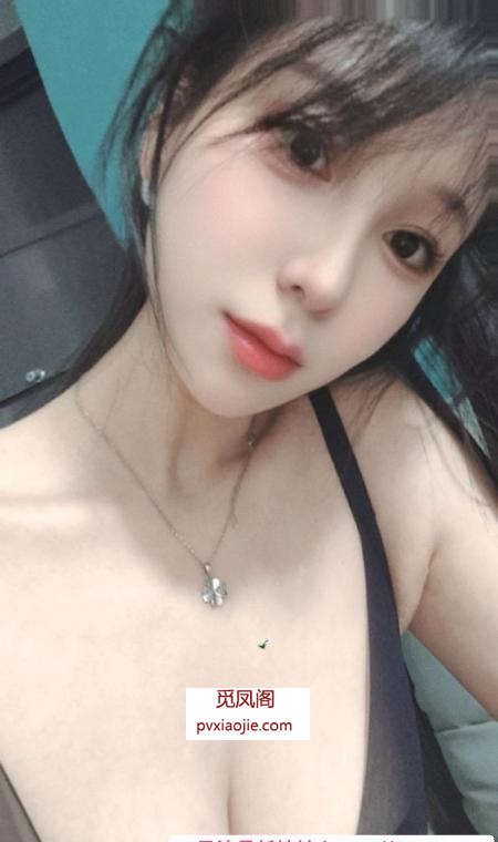 D奶翘臀骚御姐