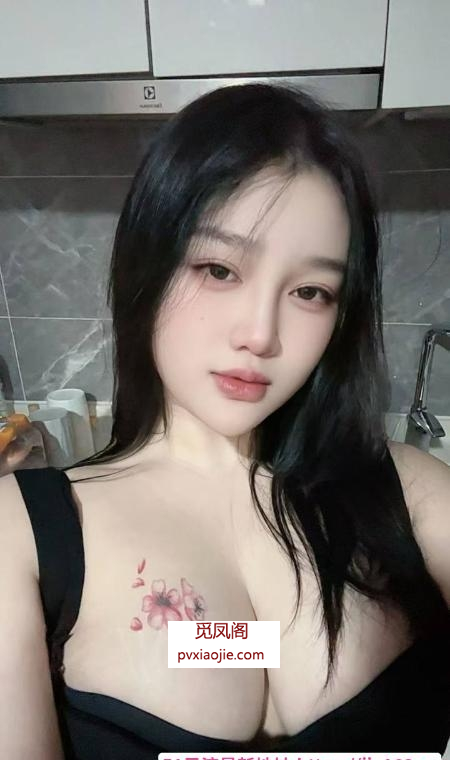 微胖大胸服务型嫩妹